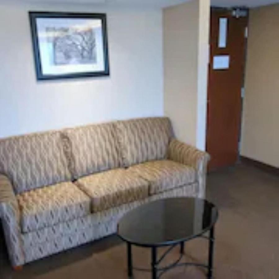 Hotel Lotus Kansas City Merriam Екстер'єр фото